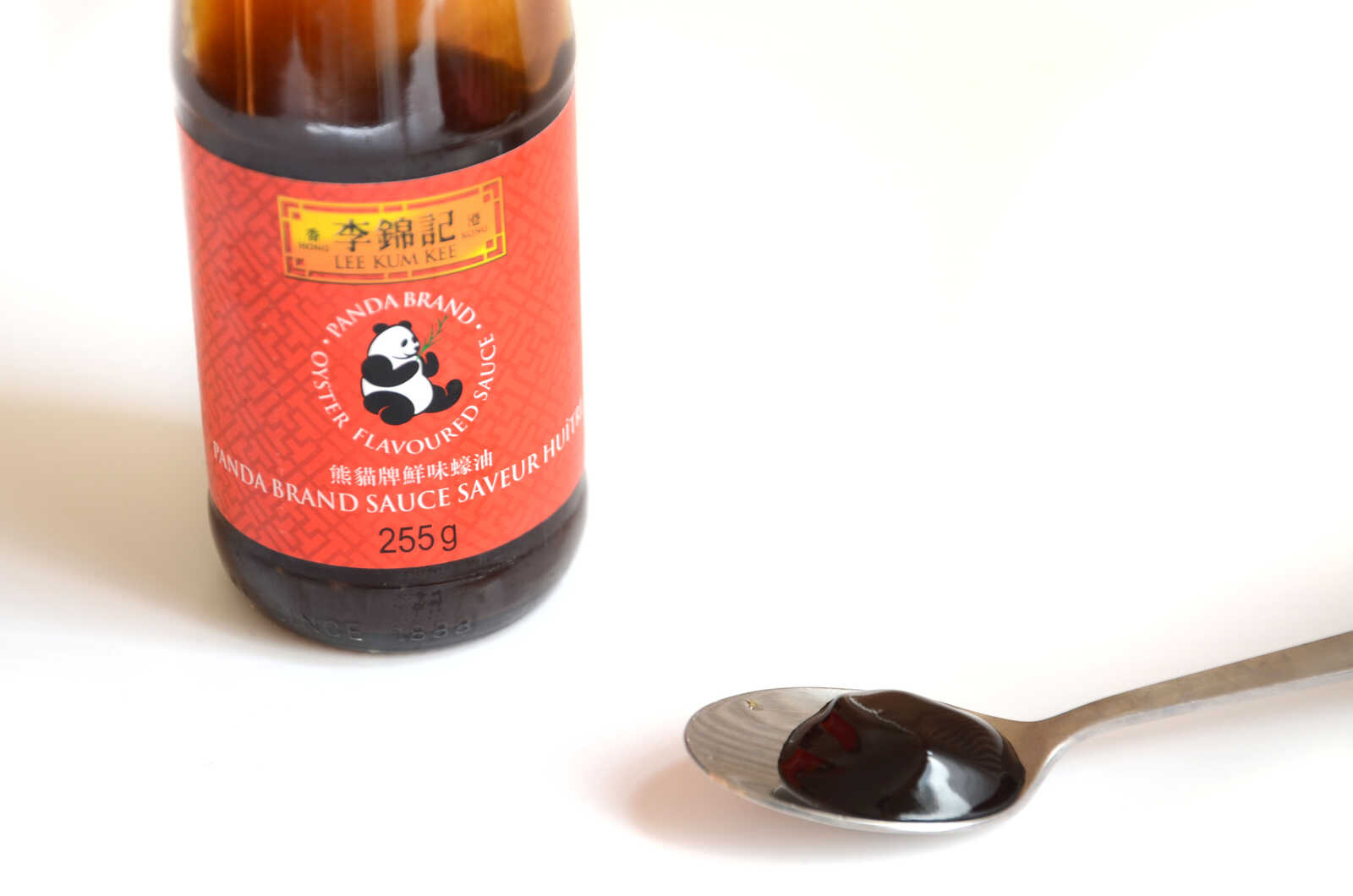 Sauce huître Panda (蚝油) LEE KUM KEE - Épicerie sucrée et salée