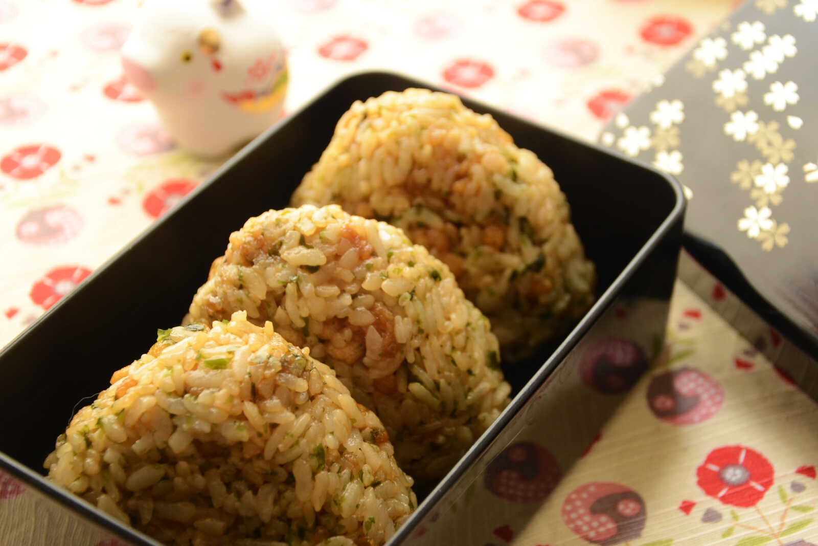 Akuma no onigiri - La recette de boules de riz qui a fait le buzz au Japon  (recette authentique)