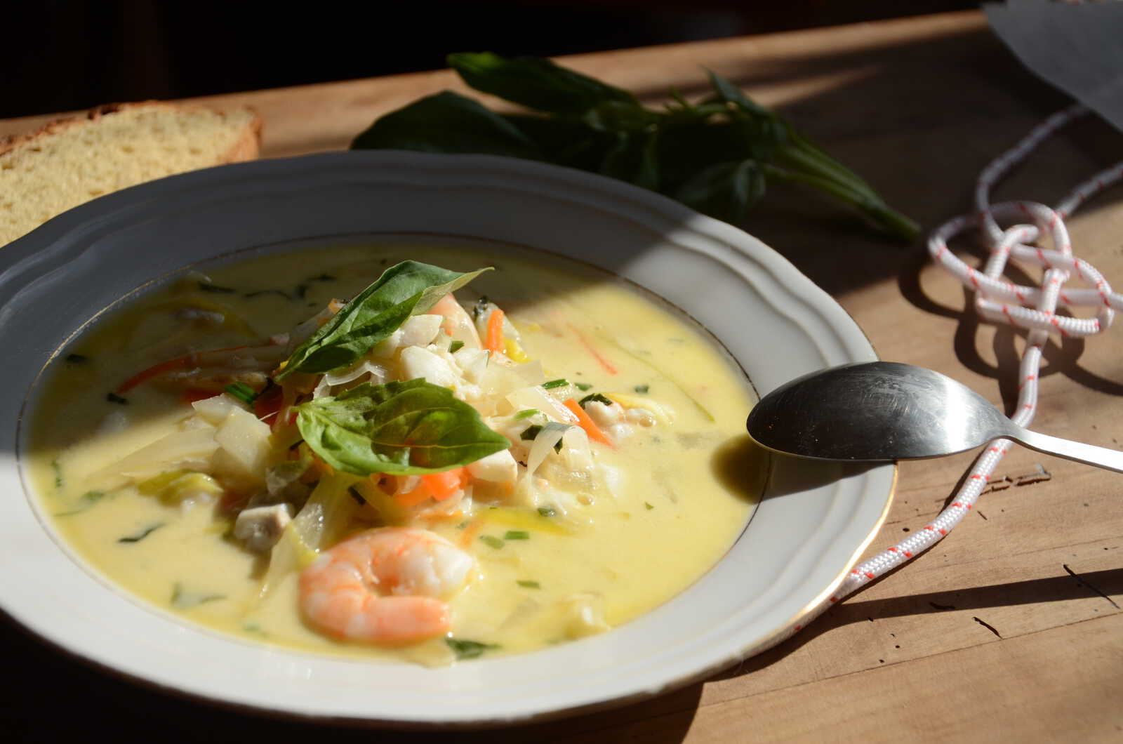 Fiskesuppe - Soupe de poisson crémeuse comme en Norvège (recette  authentique)