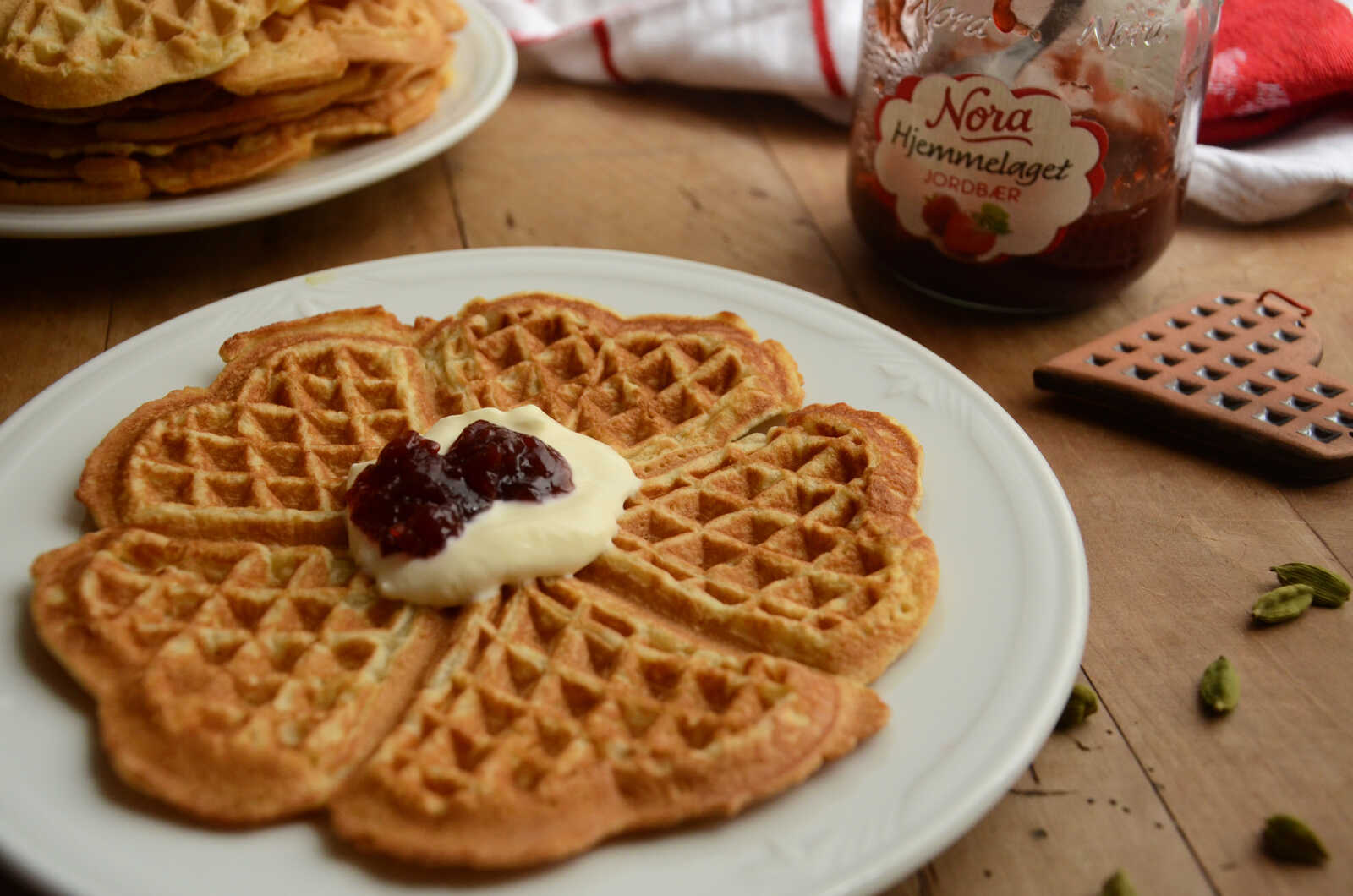 Vafler - Gaufres norvégiennes à la cardamome (recette authentique)